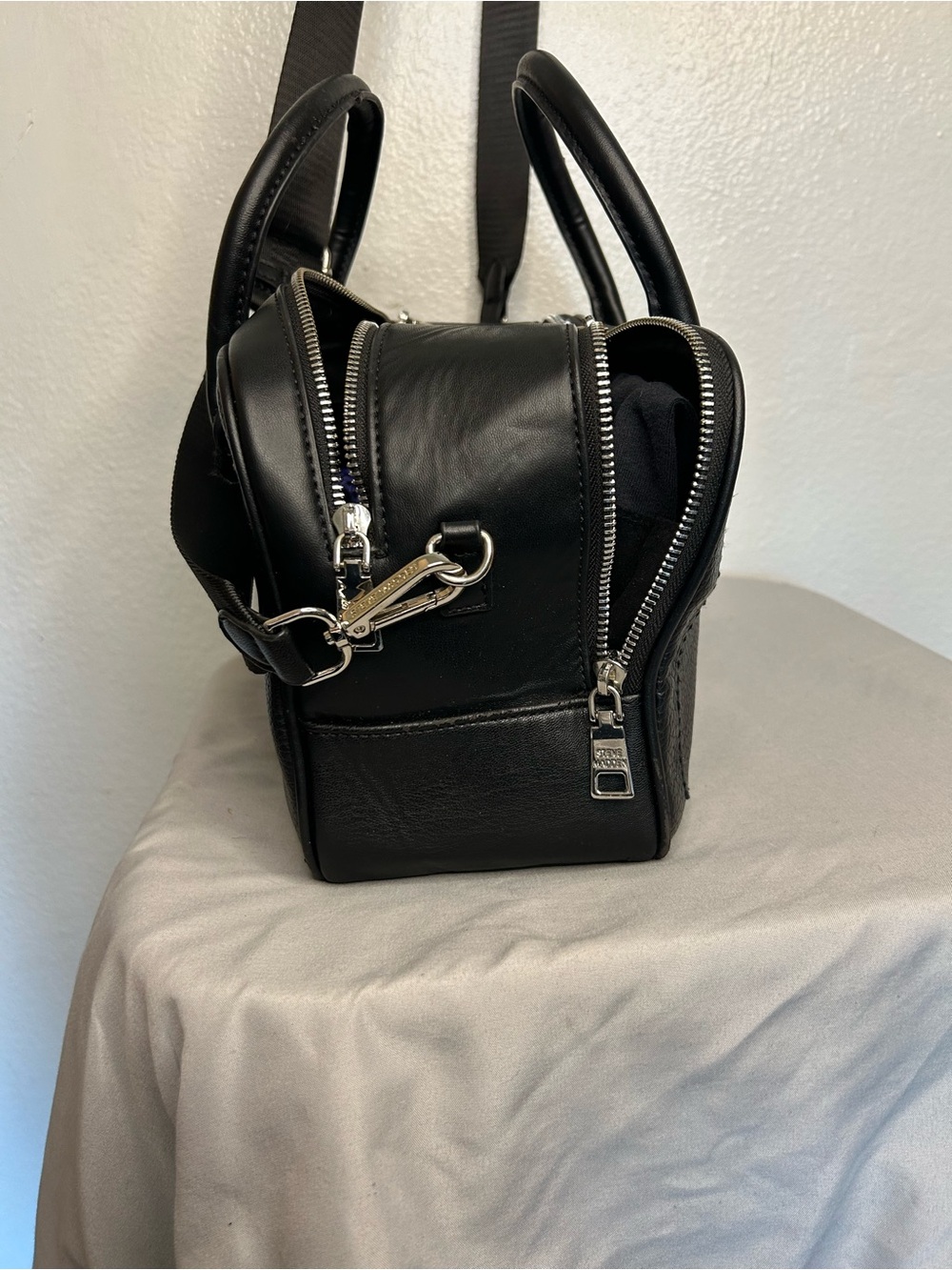 Steve Madden Black Pebbled Satchel with Top Handles - Picture 3 of 11